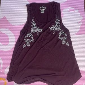 soft & sexy maroon american eagle long tank with embroidered flower design